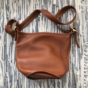 Coach leather shoulder bag